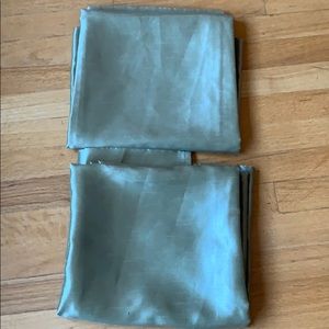 2 curtain panels 43”x84”